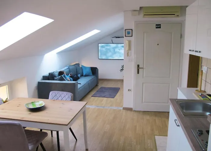 아파트 Ivna 풀라