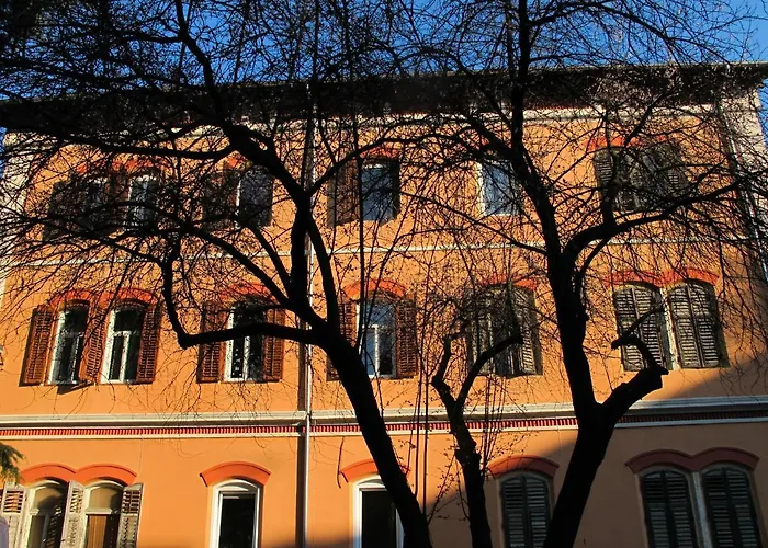 Ivna 아파트 풀라